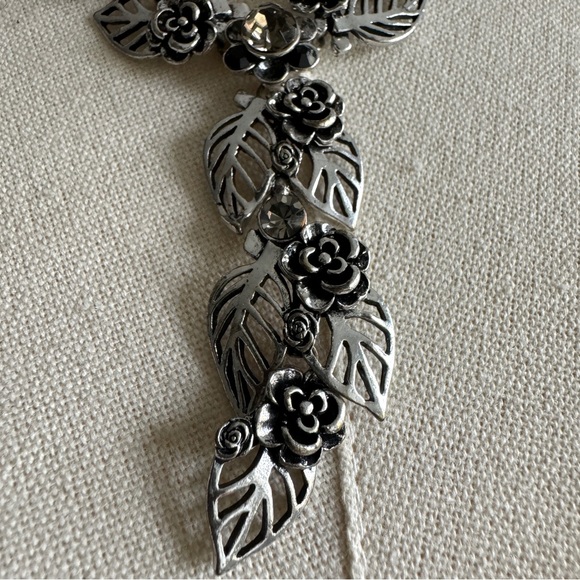 Leaf & Floral Drop Necklace - Picture 2 of 7